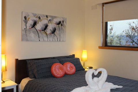 Australian Home Away @ Richmond - Accommodation Gladstone 0