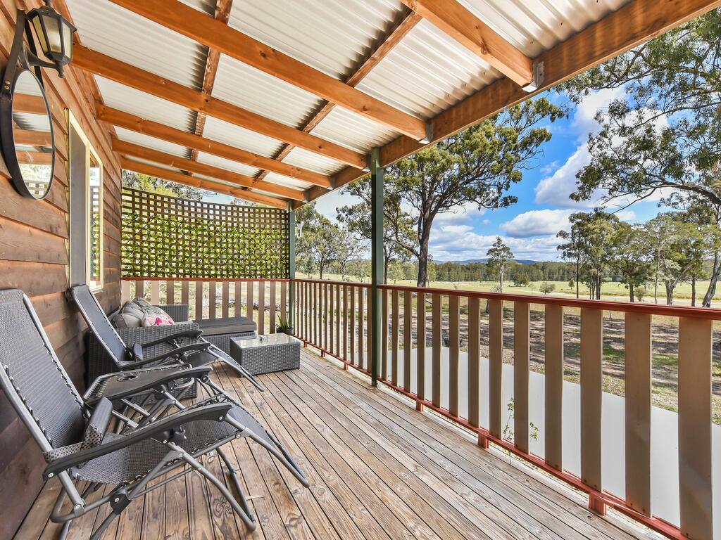 Ellalong NSW Accommodation Gladstone