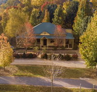 Autumn Beauty - Cottage 3 - Accommodation Gladstone