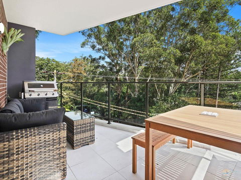 Avoca Beach Pad- 210/14-18 Cape Three Points Rd - Accommodation Gladstone 0