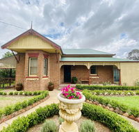 Avoca House - Circa 1900 Gorgeous Federation Home - Accommodation Gladstone