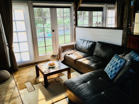 Awesome Barn Gold Coast Hinterland - Accommodation Gladstone 0