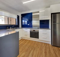 Azure Beach Stop - Accommodation Gladstone