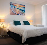 Azure Villa - Accommodation Gladstone
