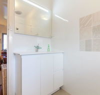 B7 Close to UWA Swan River Cafes and The New Children's Hospital - Accommodation Gladstone