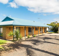 Back Beach Retreat - Accommodation Gladstone