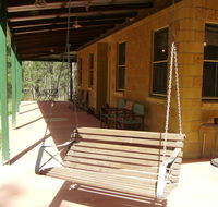 Back to the Bush - Accommodation Gladstone