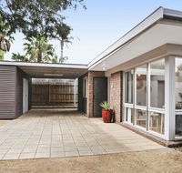Backyard Bliss - Accommodation Gladstone