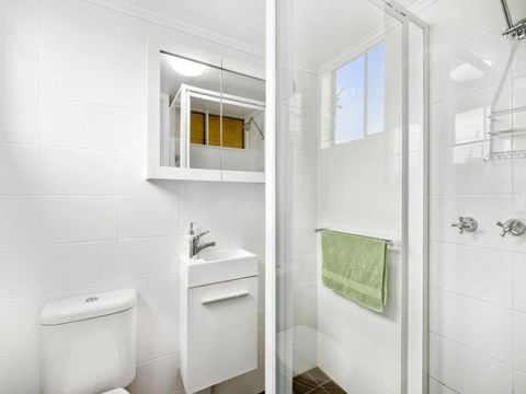Bailey House - Accommodation Gladstone 2