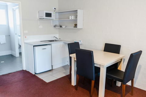 Balan Village Motel - Accommodation Gladstone 1