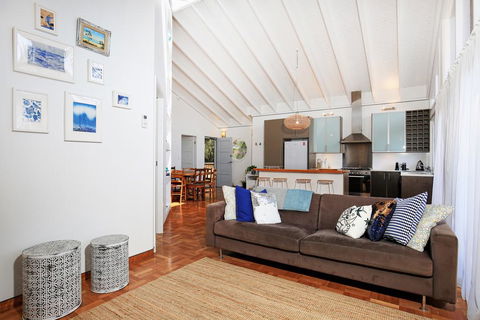 Balena @ Culburra - Pet Friendly - 1 Min Walk To Beach - Accommodation Gladstone 0