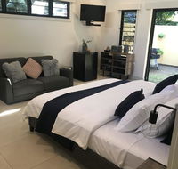 Bali inspired hideaway with Tropical villa  Plunge Pool - Accommodation Gladstone