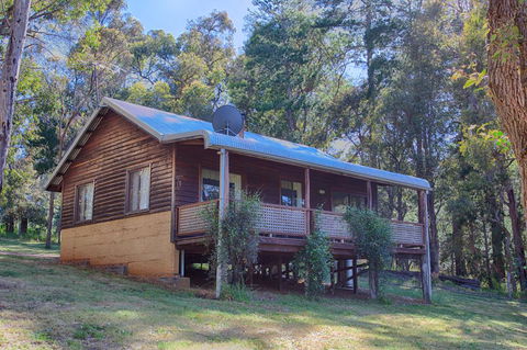 Balinga Cottages - Accommodation Gladstone 0