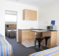Bamboo Motor Inn - Accommodation Gladstone