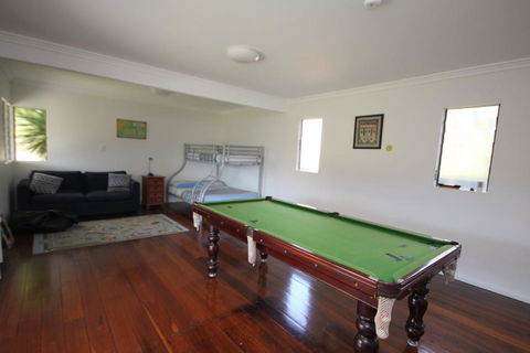BANYANDAH 557 Ocean Drive NH - Accommodation Gladstone 3