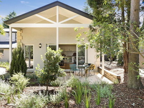 Banyula Annex - Stylish And Contemporary Retreat - Accommodation Gladstone 0