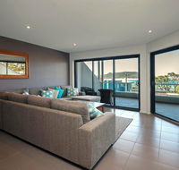 Barefoot Bliss  Fingal Bay - Accommodation Gladstone