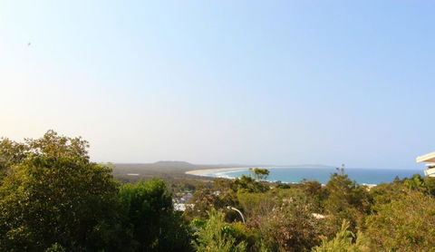 Barefoot, 32 Skyline Crescent, Crescent Head - Accommodation Gladstone 0