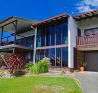 Barrels Beach House 28 Dulconghi Street - Accommodation Gladstone