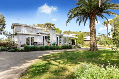 BARRIMA - SOMERS BEACH - Accommodation Gladstone 0