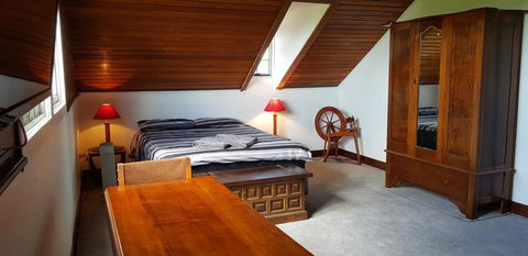 Barrington Church B&B - Accommodation Gladstone 1