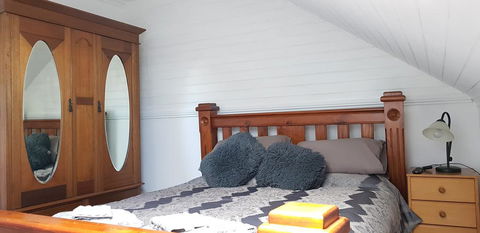 Barrington Church B&B - Accommodation Gladstone 2