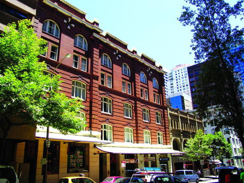 Base Sydney - Accommodation Gladstone 1
