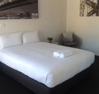 Bass and Flinders Motor Inn - Accommodation Gladstone