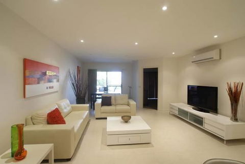 Batemans Bay Apartment - Accommodation Gladstone 0