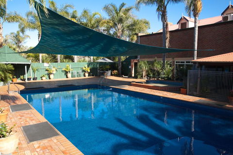 Batemans Bay Marina Resort - Accommodation Gladstone 2