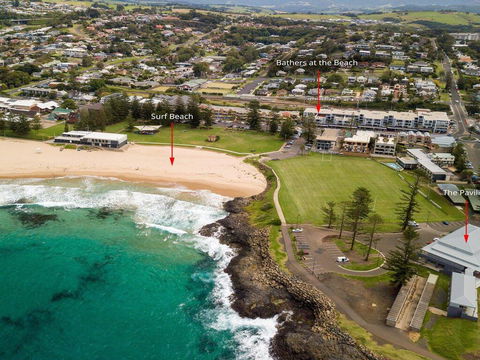 Bathers At The Beach - Across From Surf Beach - Accommodation Gladstone 3