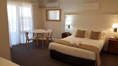 Bathurst Gold Panner - Accommodation Gladstone 0