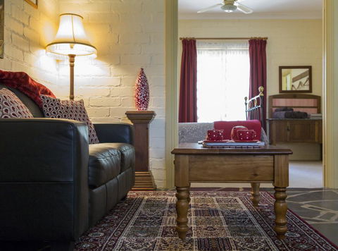 Battunga Bed And Breakfast - Accommodation Gladstone 1