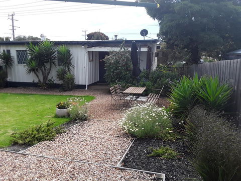 Bay Bell Cottage - Accommodation Gladstone 1