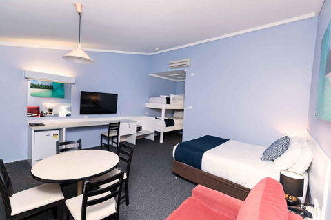 Bay Hotel Motel - Accommodation Gladstone 1