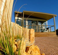 Bay Of Islands Apartments - Accommodation Gladstone