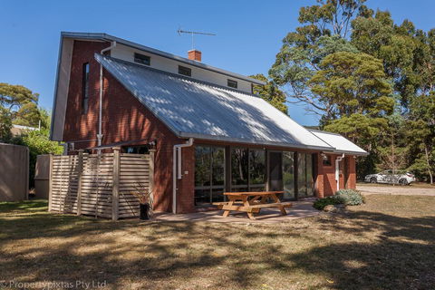 Bay Retreat Port Arthur - Accommodation Gladstone 0