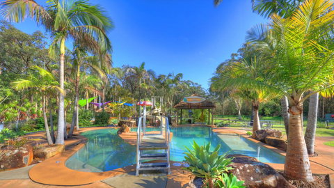 Bays Holiday Park - Accommodation Gladstone 1