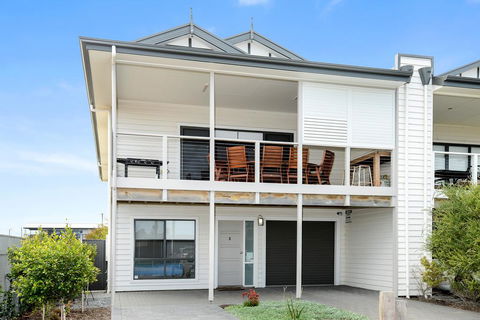 Bayside - Accommodation Gladstone 1