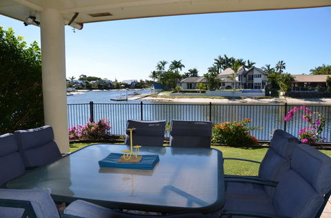 Bayz Maroochy Waters - Accommodation Gladstone 1