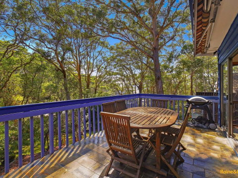 Beach Break With Your Dog! - Pet Friendly - Accommodation Gladstone 0