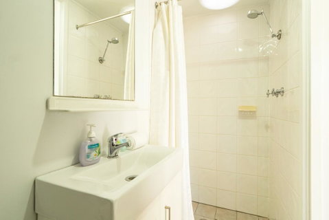 Beach Cabins Merimbula - Accommodation Gladstone 3