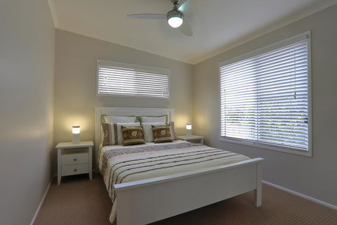 Beach Cottage On Cassia Avenue, Central Coolum Beach - Accommodation Gladstone 2