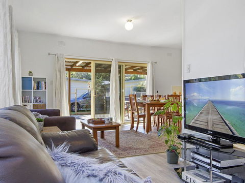Beach Escape @ Currarong - Basic Family Accommodation - Accommodation Gladstone 0