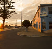 Beach Hotel - Accommodation Gladstone