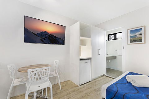 Beach House Motel - Accommodation Gladstone 3
