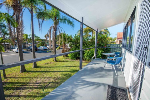 Beach House On James Patterson - Accommodation Gladstone 1