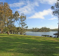 Beach Shack on the Lagoon - Accommodation Gladstone
