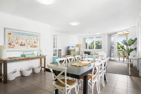 Beach Views & Breezes, Sunshine Beach - Accommodation Gladstone 3
