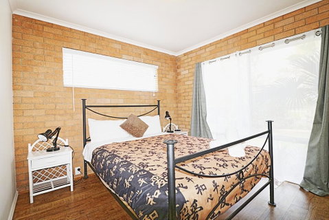Beachcomber - Pet Friendly - Accommodation Gladstone 0